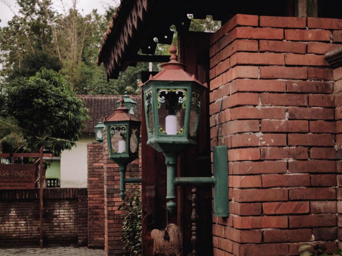 Cokro Hinggil - Traditional View 斯勒曼 外观 照片